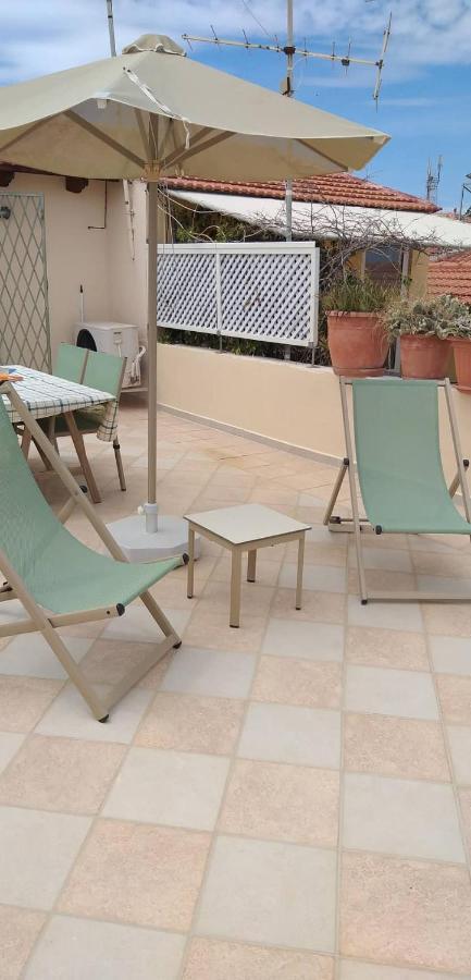 Elois Suites Rethymno  Bagian luar foto