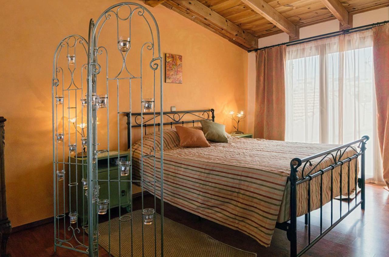 Elois Suites Rethymno  Bagian luar foto