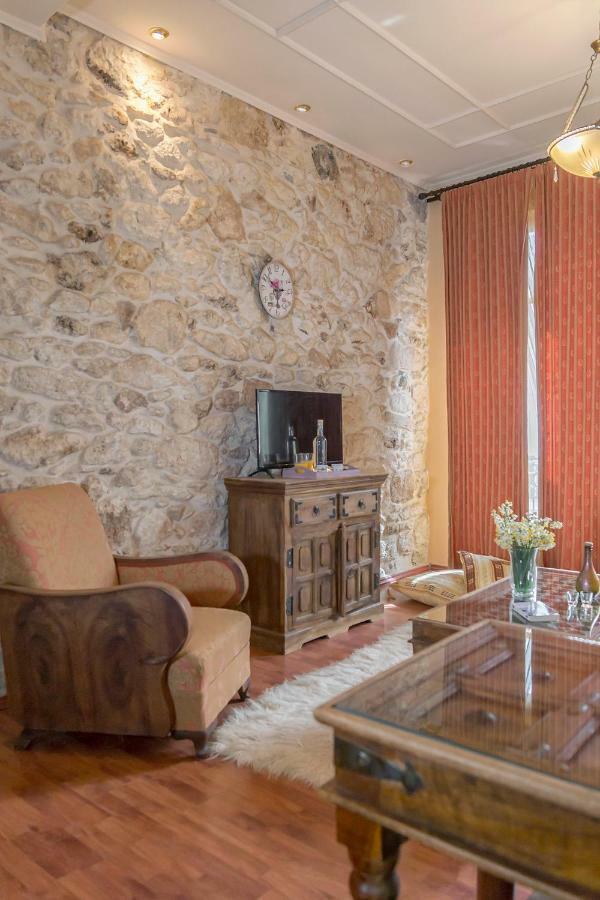 Elois Suites Rethymno  Bagian luar foto