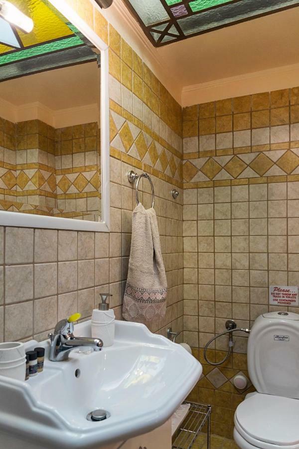 Elois Suites Rethymno  Bagian luar foto