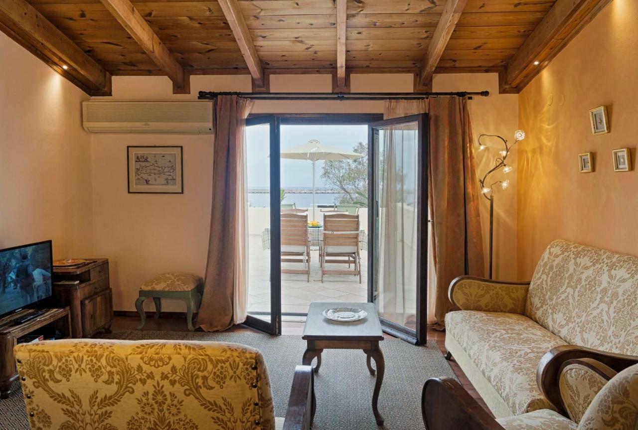 Elois Suites Rethymno  Bagian luar foto