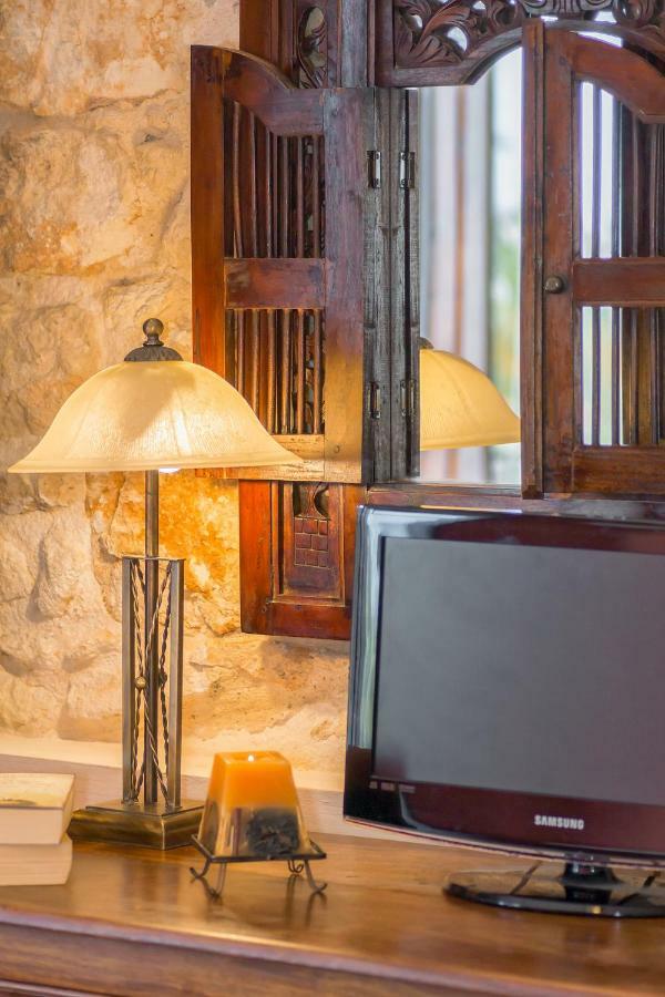 Elois Suites Rethymno  Bagian luar foto